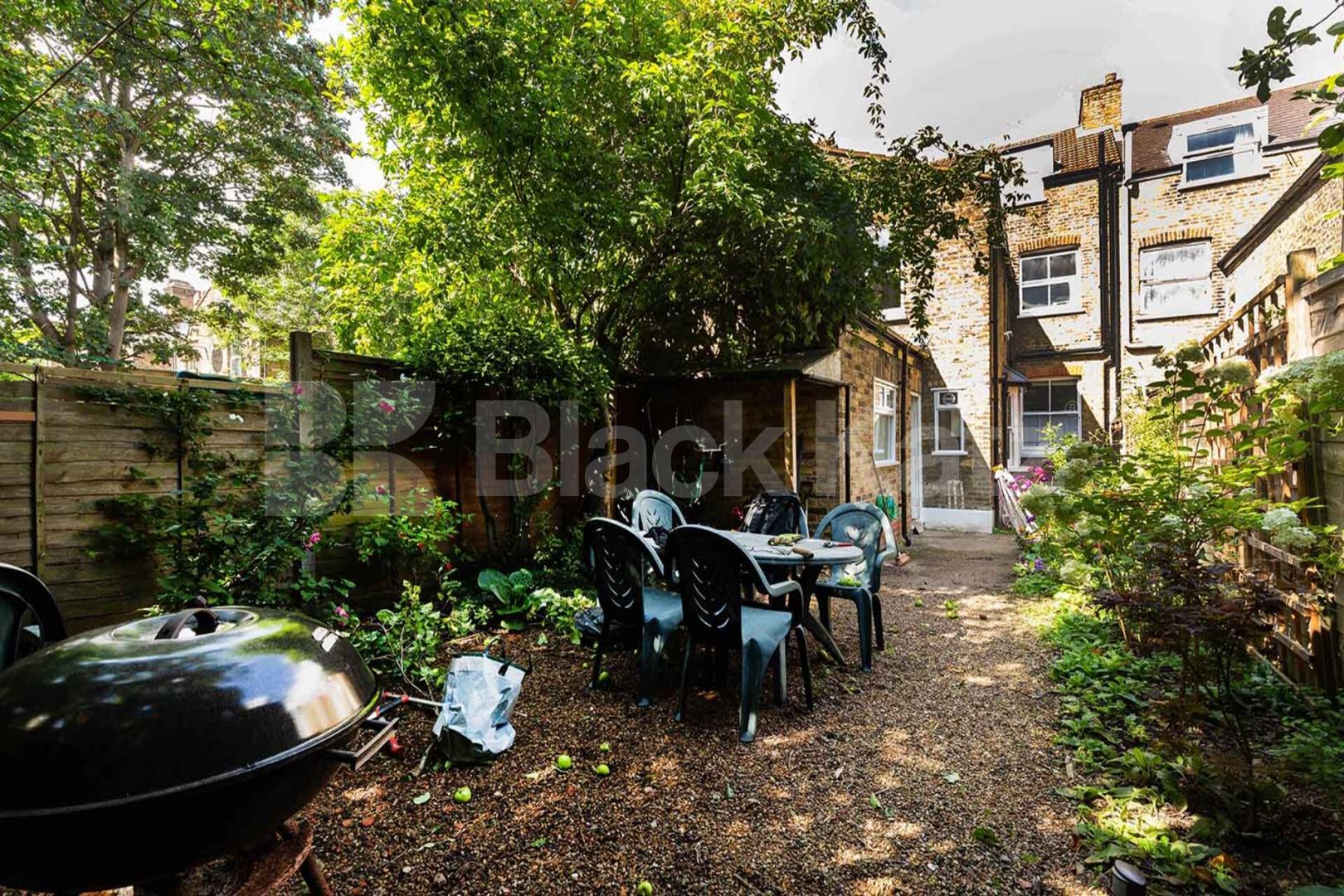 6 bedroom house with 2 reception rooms and a garden Burgoyne Road, Harringay - Hornsey